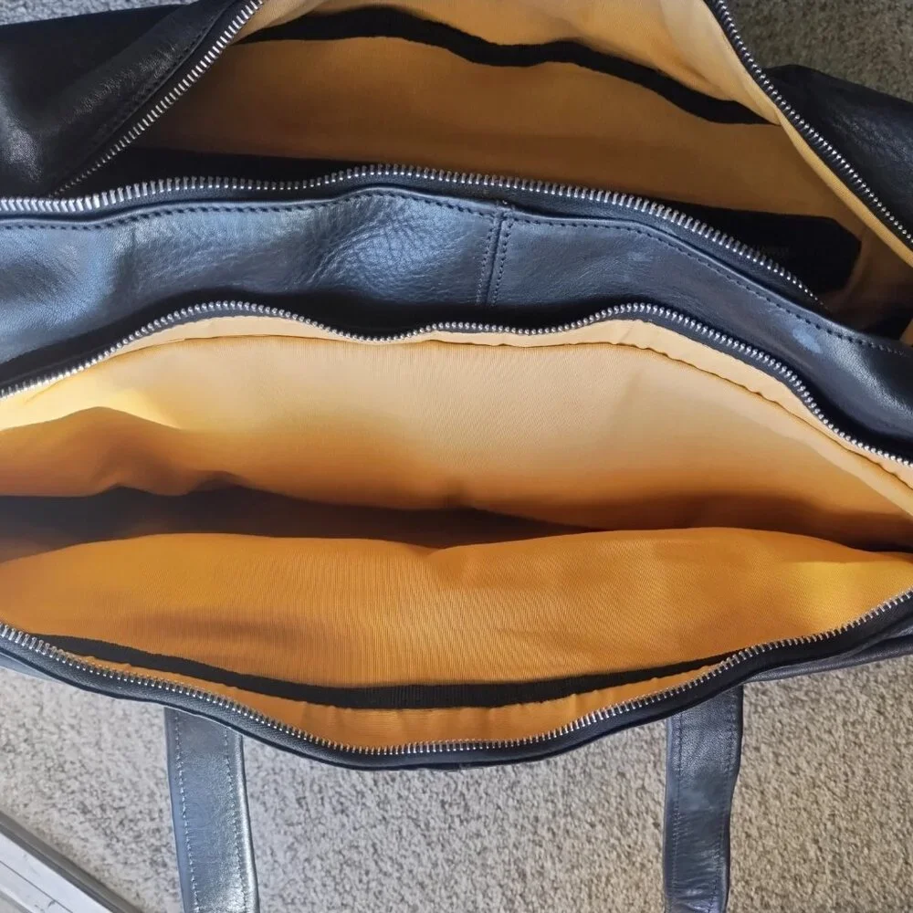 NWT Luxury Classic Black SADDLE LEATHER Carry-On Weekender Travel Duffle Bag 19